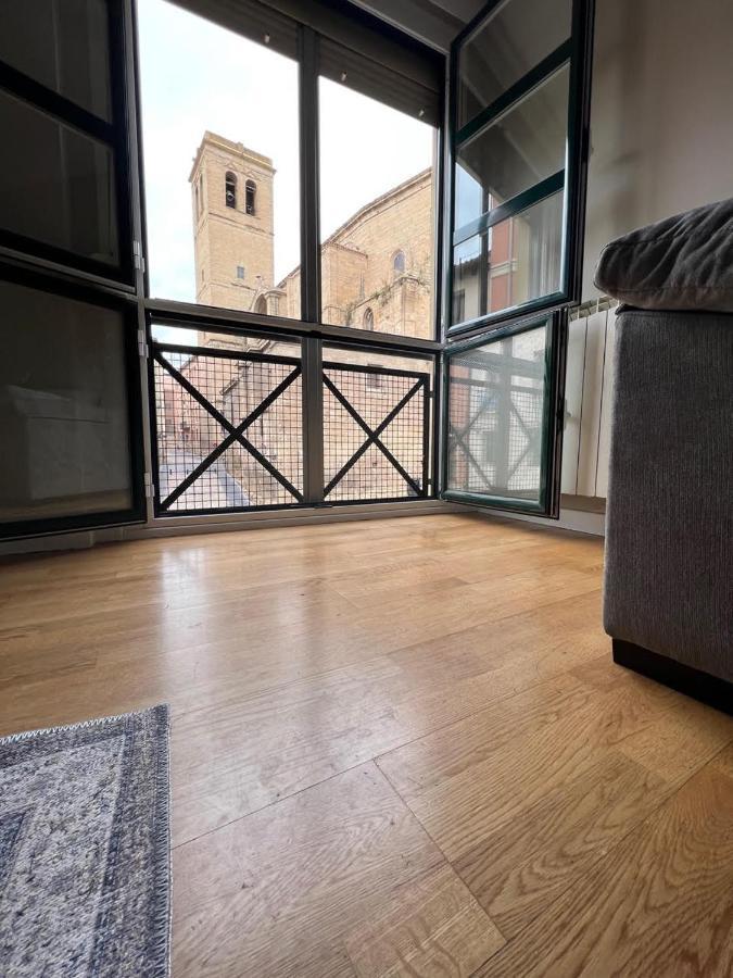 Santiago Tower Aire Ac Casco Antiguo By Apartamentos Logroño Zewnętrze zdjęcie