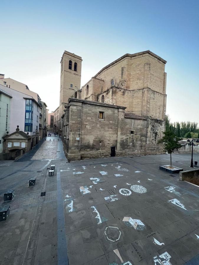 Santiago Tower Aire Ac Casco Antiguo By Apartamentos Logroño Zewnętrze zdjęcie