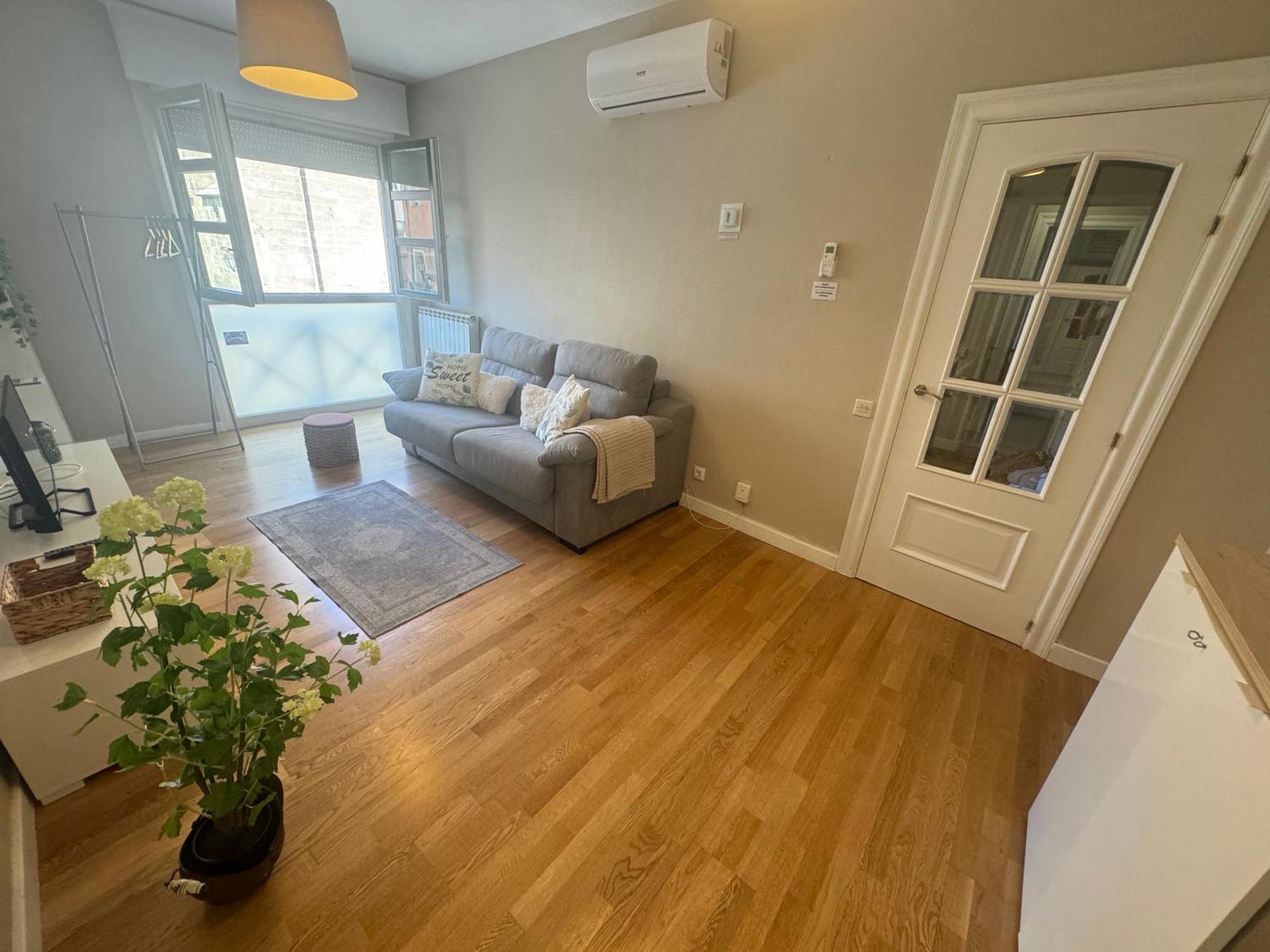 Santiago Tower Aire Ac Casco Antiguo By Apartamentos Logroño Zewnętrze zdjęcie