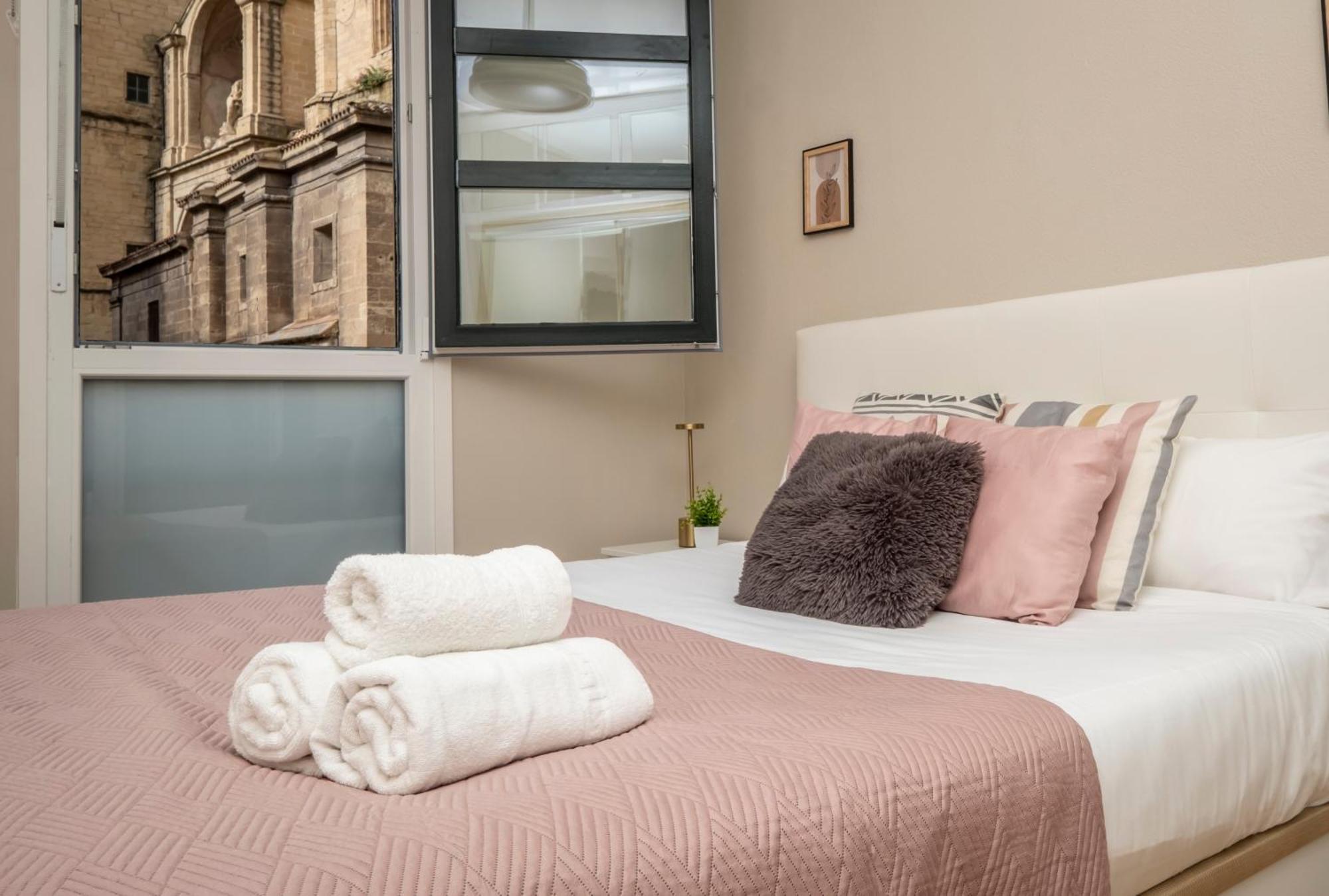 Santiago Tower Aire Ac Casco Antiguo By Apartamentos Logroño Zewnętrze zdjęcie