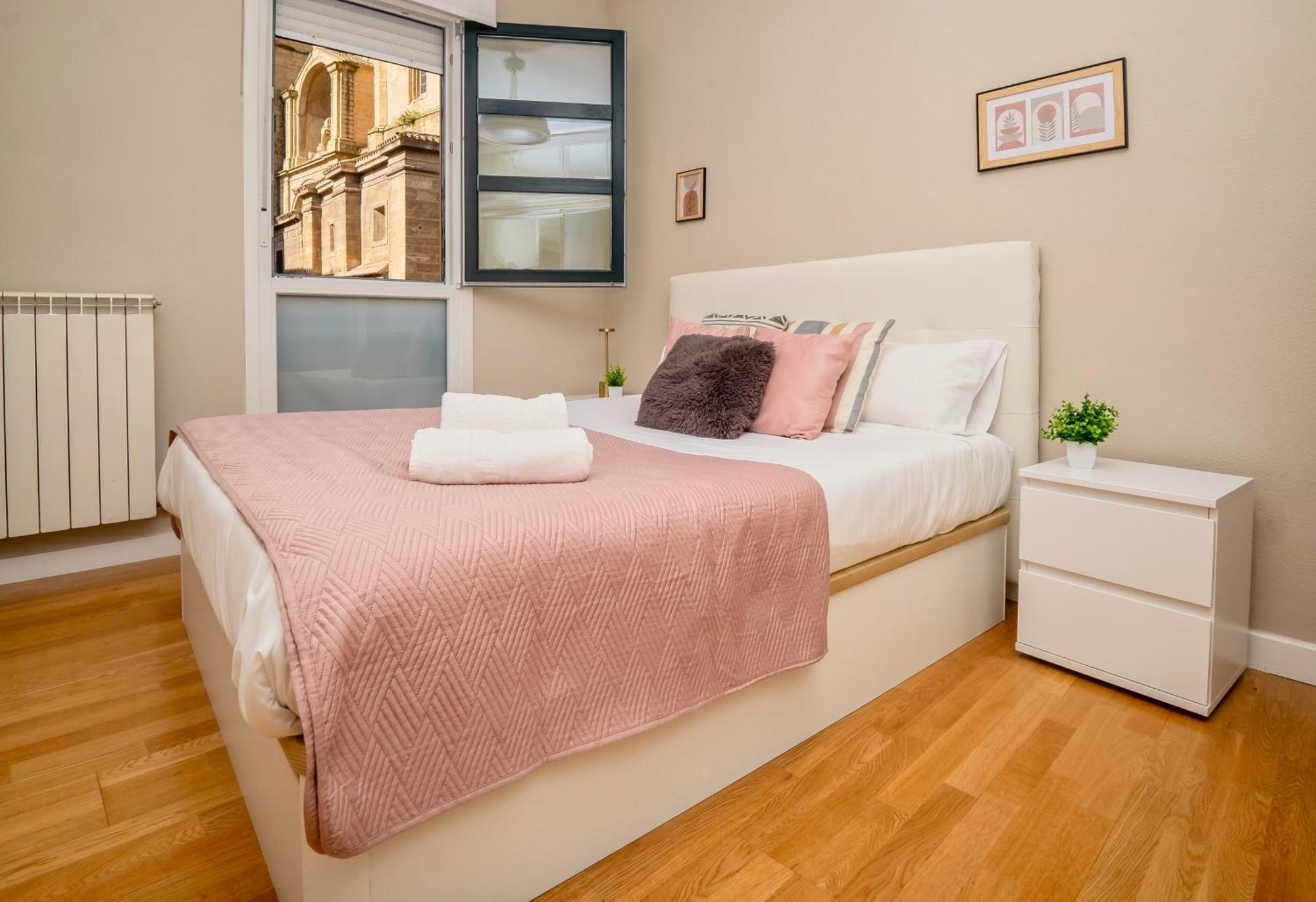 Santiago Tower Aire Ac Casco Antiguo By Apartamentos Logroño Zewnętrze zdjęcie