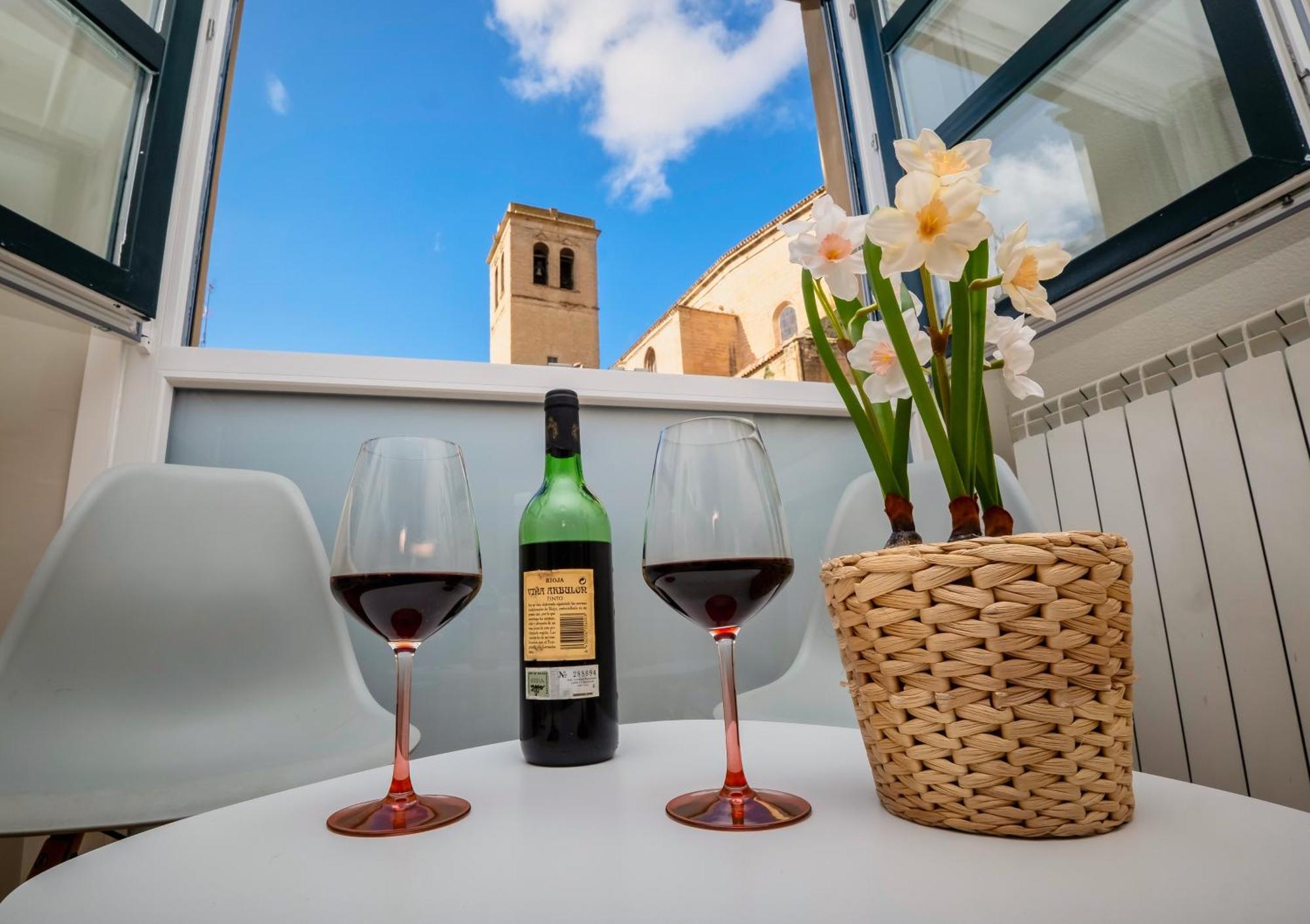 Santiago Tower Aire Ac Casco Antiguo By Apartamentos Logroño Zewnętrze zdjęcie